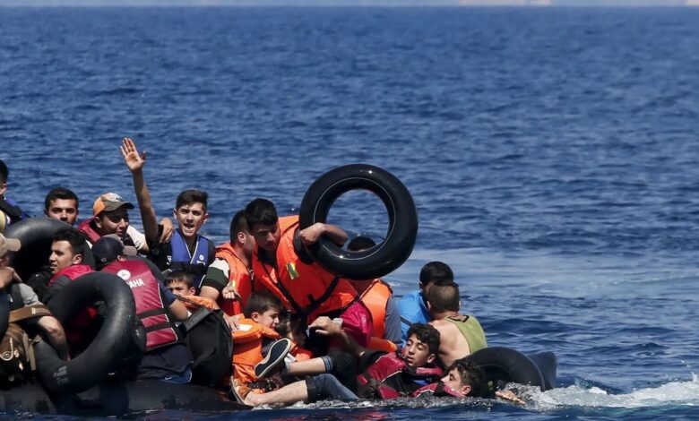 اليونان: محاكمة مصريين متهمين بإغراق قارب مهاجرين !