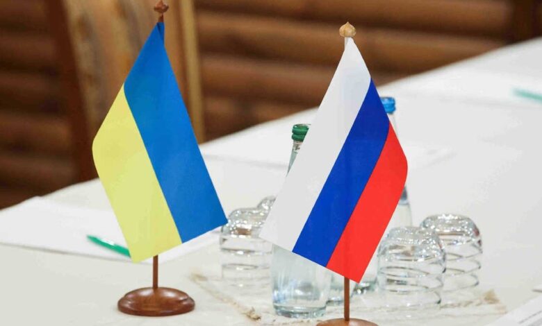 لأول مرة.. مفاوضات مباشرة بين روسيا وأوكرانيا في دولة عربية