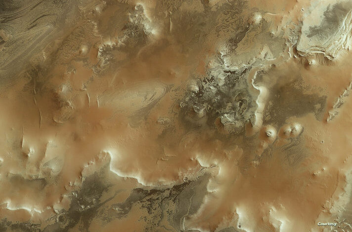 وكالة أوروبية تنشر صوراً لـ «عناكب المريخ»