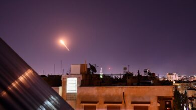 استشهاد طفلة وإصابة 10 مدنيين ..عدوانين إسرائيلين على سوريا في وقت متزامن؟