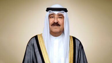 أمير الكويت يأمر بحل البرلمان ووقف بعض مواد الدستور !